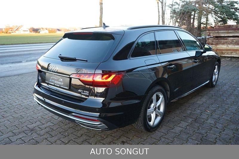 Gebraucht Audi A4 Sport 204 PS (150 kW) 2022 Schwarz Kombi