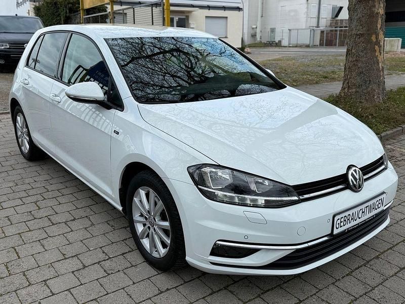 Gebraucht VW Golf VII Join 116 PS (85 kW) 2018 Weiß Limousine