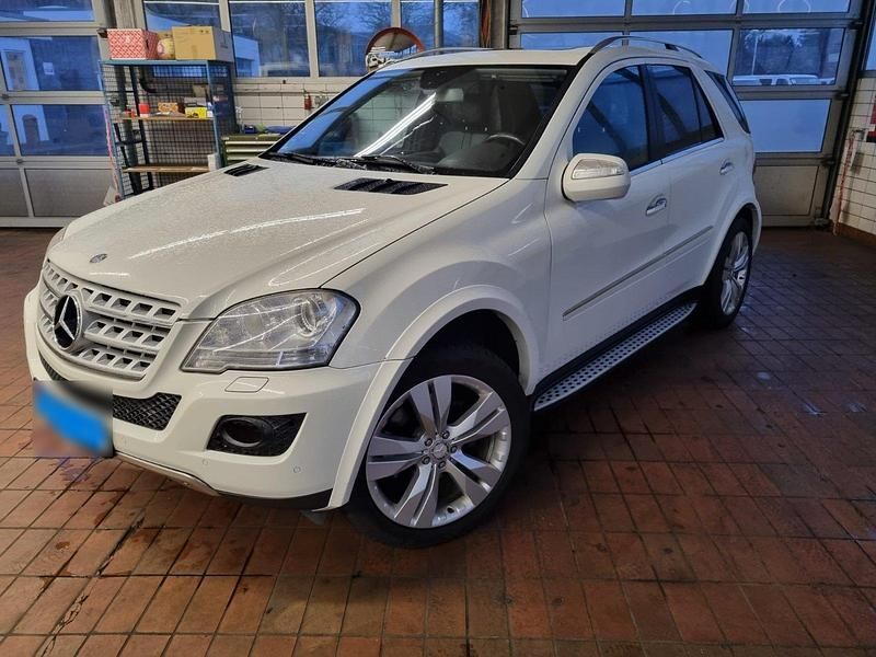 Gebraucht Mercedes ML450 306 PS (225 kW) 2010 Weiß SUV