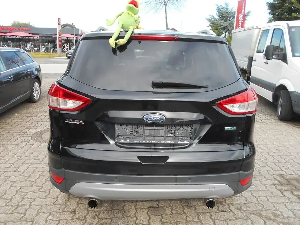 Gebraucht Ford Kuga Titanium 150 PS (110 kW) 2015 Schwarz SUV