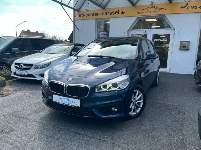 Blau Gebraucht 2018 BMW 218 Advantage Van / Kleinbus | 14.490 € (Fairer Preis) - Bild 1/4