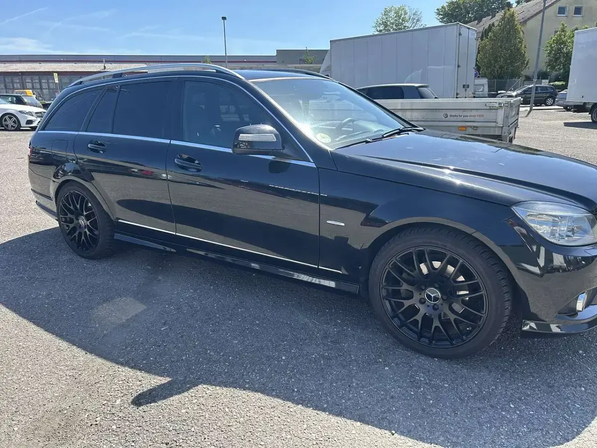 Gebraucht Mercedes C220 Avantgarde 170 PS (125 kW) 2008 Schwarz Kombi