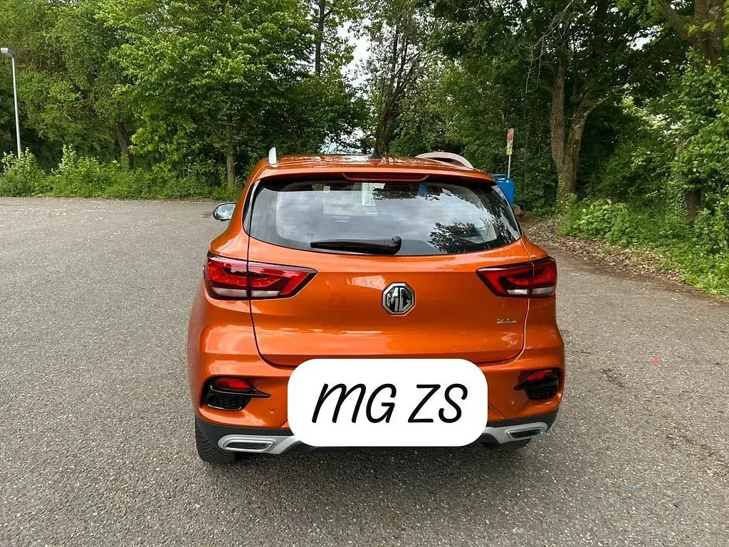 Gebraucht MG ZS Luxury 106 PS (77 kW) 2024 Orange SUV