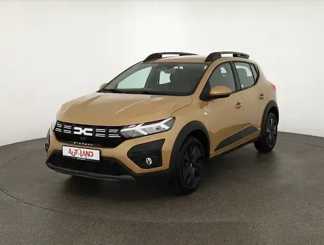 Nowe Dacia Sandero Expression 110 KM (80 kW) 2026 Beżowy SUV