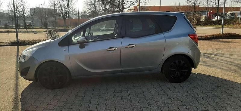 Gebraucht Opel Meriva Innovation 131 PS (96 kW) 2013 Grau Van / Kleinbus