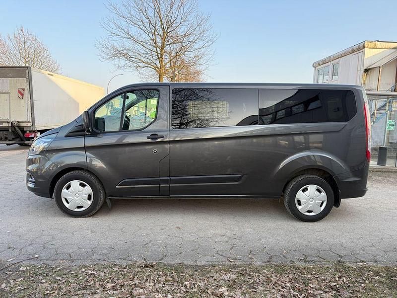 Gebraucht Ford Transit 131 PS (96 kW) 2022 Grau Van / Kleinbus