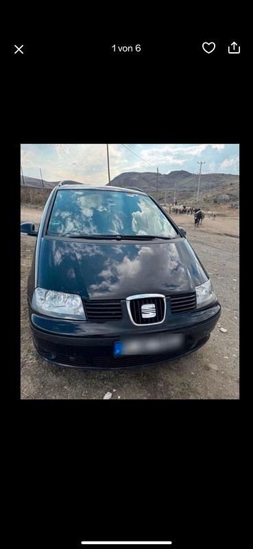 Schwarz Gebraucht 2009 Seat Alhambra Van / Kleinbus | 3.750 € (Fairer Preis) - Bild 1/4