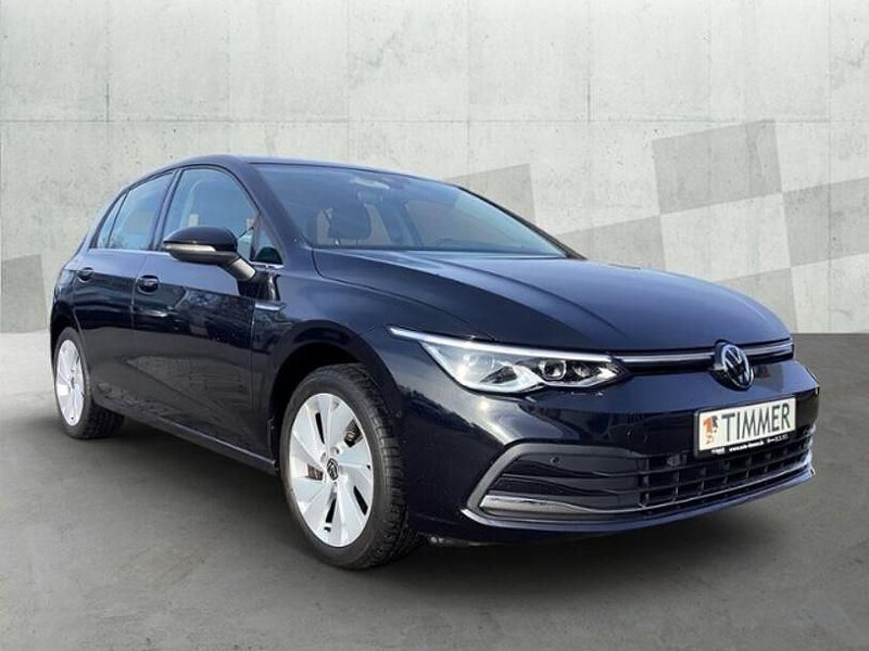 Gebraucht VW Golf VIII Style 150 PS (110 kW) 2022 Deep black perleffekt Limousine