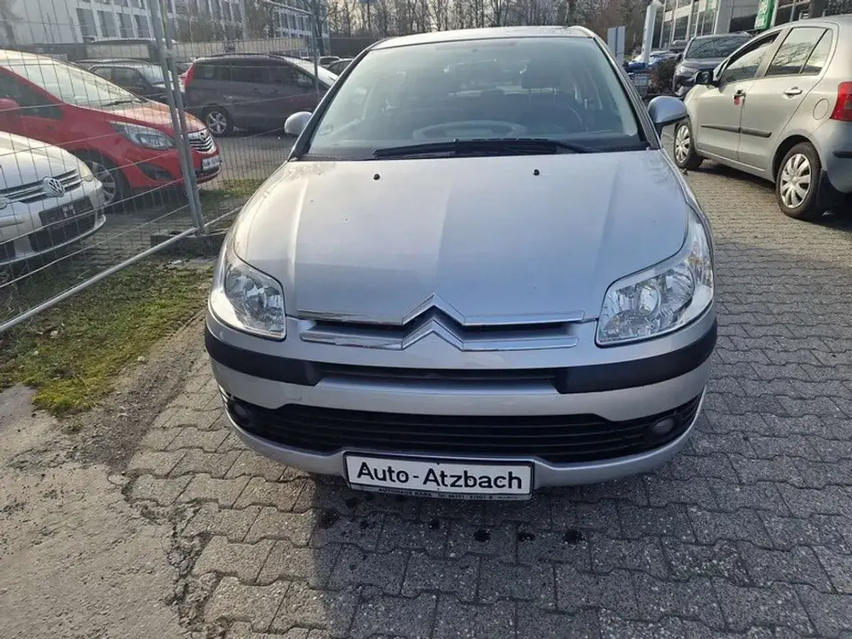 Używany Citroën C4 109 KM (80 kW) 2007 Srebrny Sedan/Limuzyna