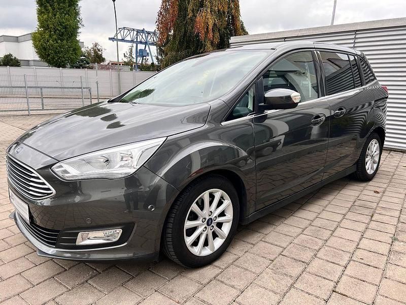 Grau Gebraucht 2016 Ford Grand C-Max Titanium Van / Kleinbus | 11.600 € (Fairer Preis) - Bild 1/4