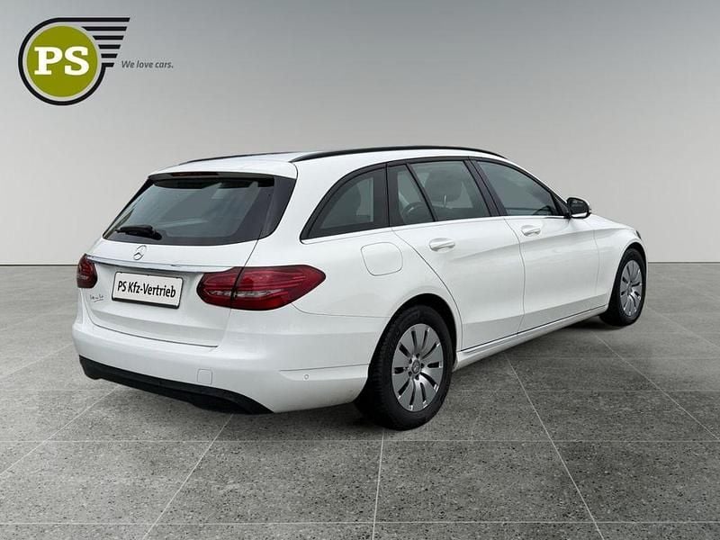 Gebraucht Mercedes C180 Business 122 PS (89 kW) 2020 Weiß Kombi