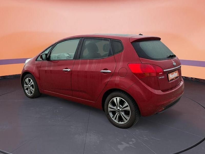 Gebraucht Kia Venga 125 PS (91 kW) 2016 Rot Kleinwagen