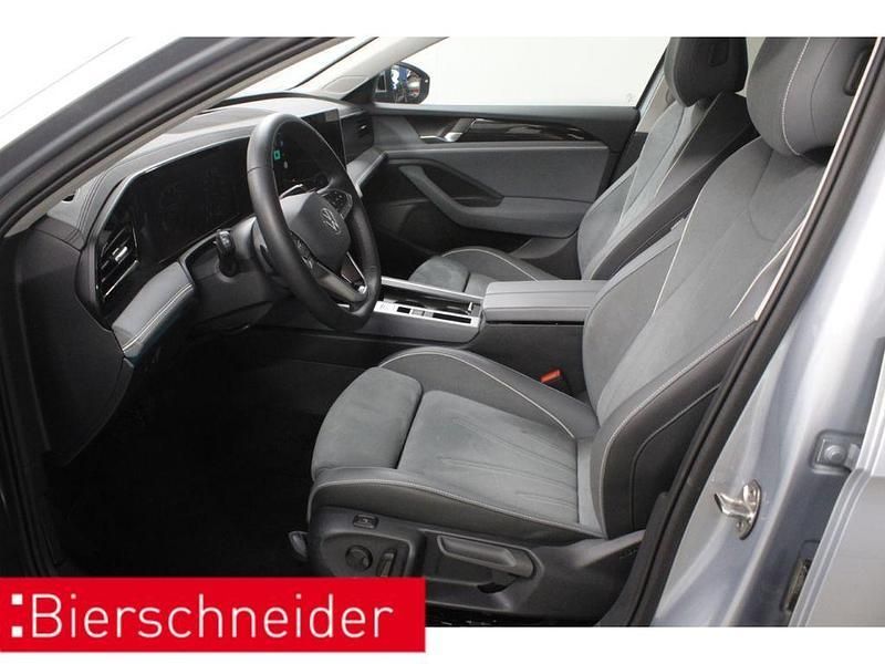 Gebraucht VW Passat Business 150 PS (110 kW) 2024 Silber Kombi