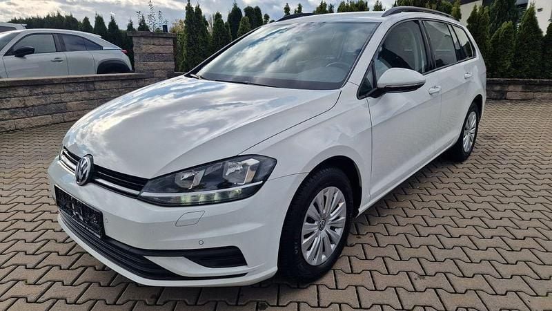 Silber Gebraucht 2017 VW Golf VII Kombi | 9.461 € (Superpreis) - Bild 1/4