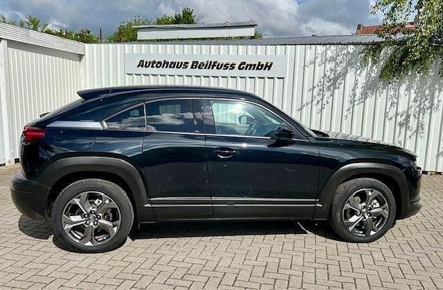 Gebraucht Mazda MX30 Ad'Vantage 80 kW (110 PS) 2021 Schwarz SUV