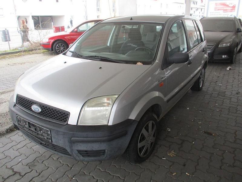 Silber Gebraucht 2005 Ford Fusion Ambiente Limousine | 1.750 € (Fairer Preis) - Bild 1/4