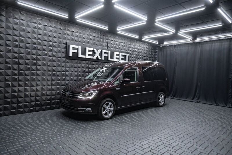 Schwarz Gebraucht 2019 VW Caddy Maxi Highline Van / Kleinbus | 24.999 € - Bild 1/4
