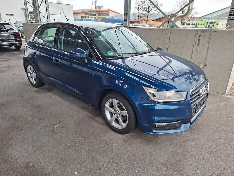 Gebraucht Audi A1 Sportback 95 PS (69 kW) 2016 Blau Kleinwagen