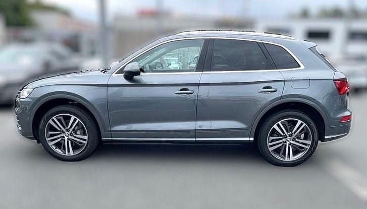 Grau Gebraucht 2020 Audi Q5 Ambiente SUV | 34.900 € (Superpreis) - Bild 1/4