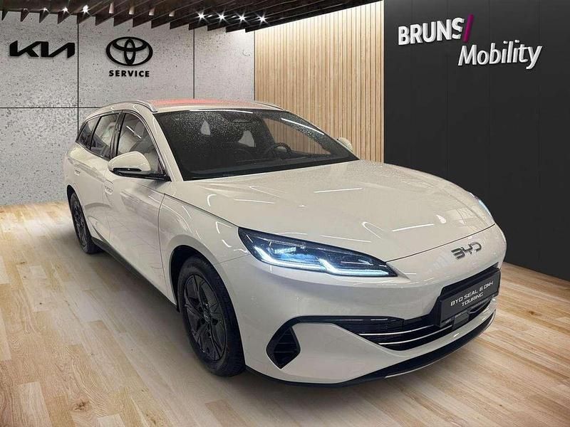 Neu BYD Seal Boost 184 PS (135 kW) 2026 Sandstone Kombi