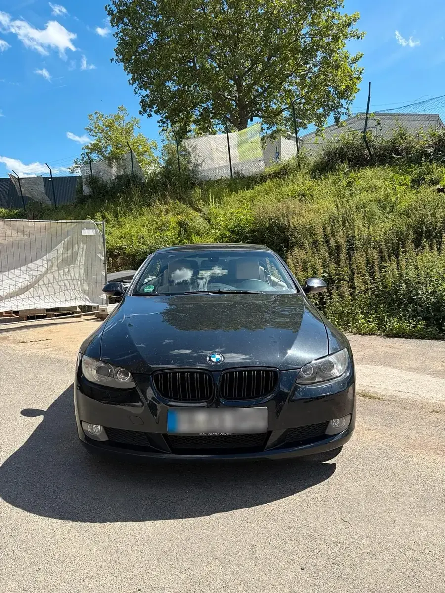 Gebraucht BMW 320 Cabriolet 170 PS (125 kW) 2008 Schwarz Cabrio