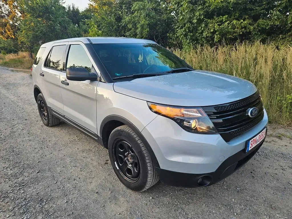 Używany Ford Explorer 309 KM (227 kW) 2015 Szary SUV