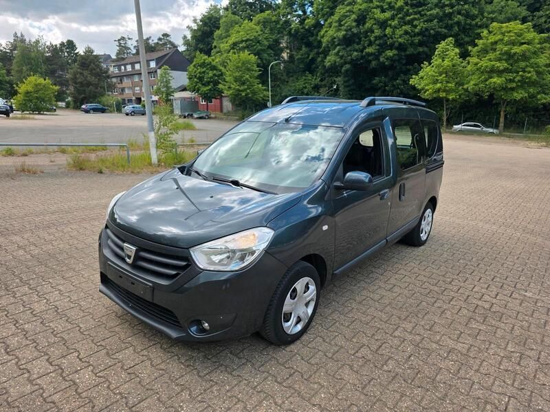 Schwarz Gebraucht 2014 Dacia Dokker Van | 3.250 € (Superpreis) - Bild 1/4