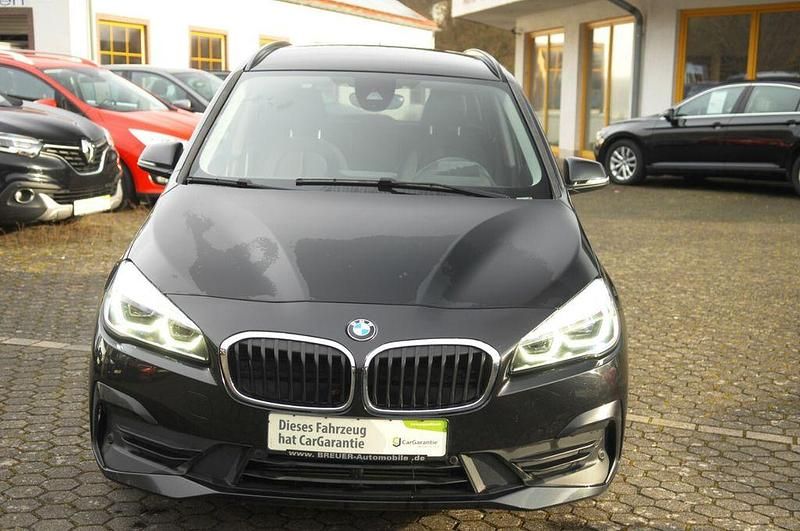 Gebraucht BMW 218 Gran Tourer Advantage 150 PS (110 kW) 2022 Schwarz Van / Kleinbus