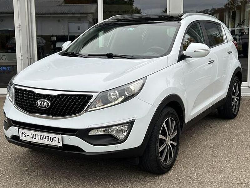 Weiß Gebraucht 2015 Kia Sportage DREAM-TEAM Edition SUV | 11.900 € (Guter Preis) - Bild 1/4