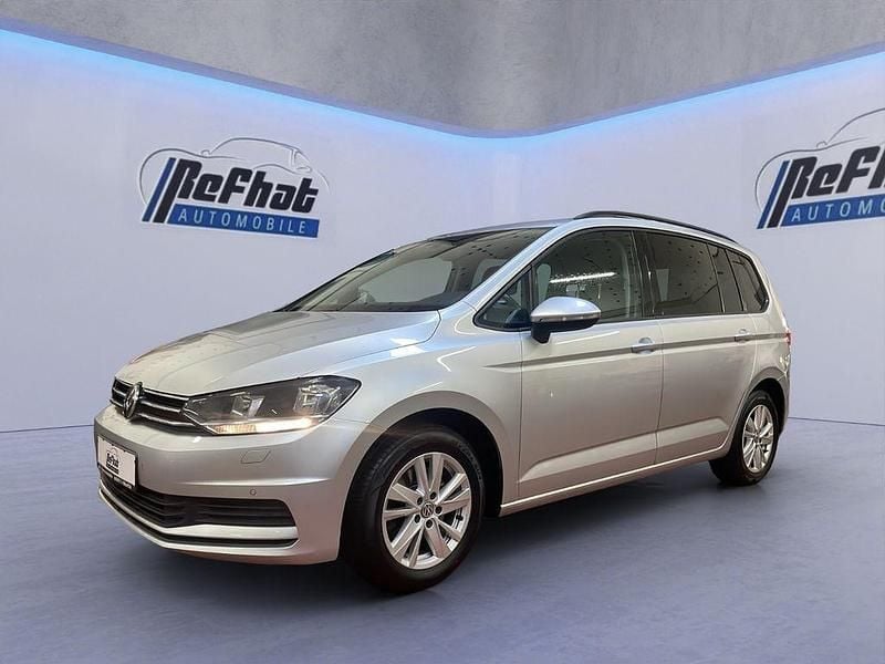 Gebraucht VW Touran Comfortline 150 PS (110 kW) 2020 Silber Van / Kleinbus