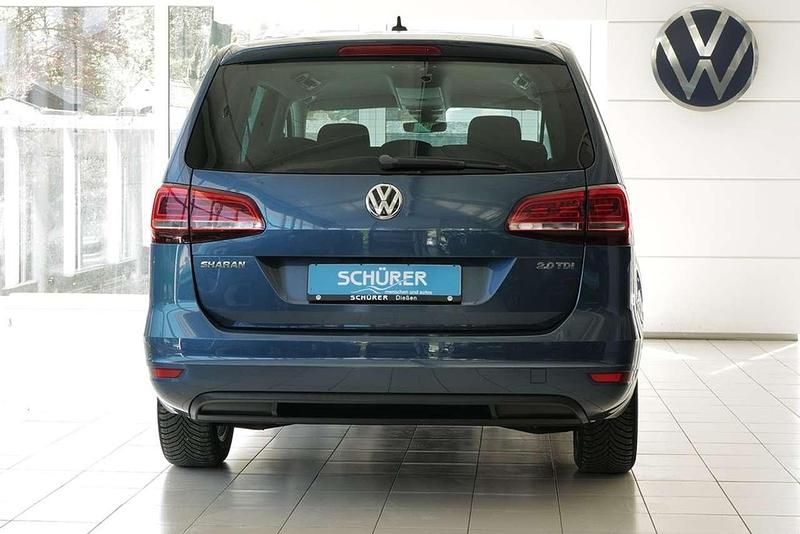 Gebraucht VW Sharan Ocean 150 PS (110 kW) 2016 Hudson bay blue metallic Van / Kleinbus