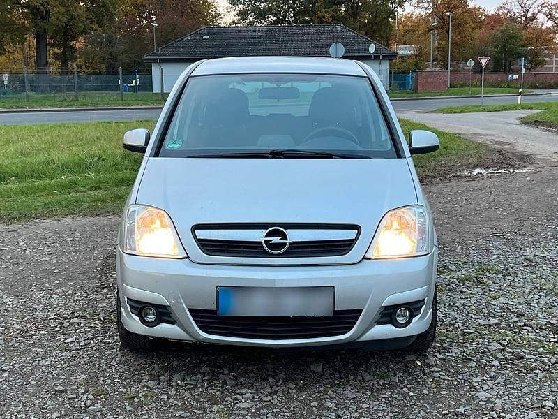 Gebraucht Opel Meriva 105 PS (77 kW) 2007 Silber Van / Kleinbus