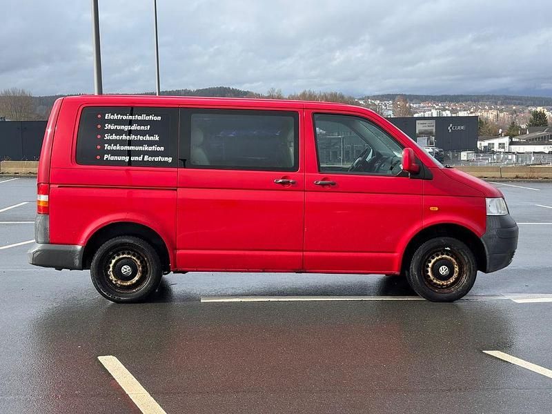 Gebraucht VW Transporter 102 PS (75 kW) 2006 Rot Van