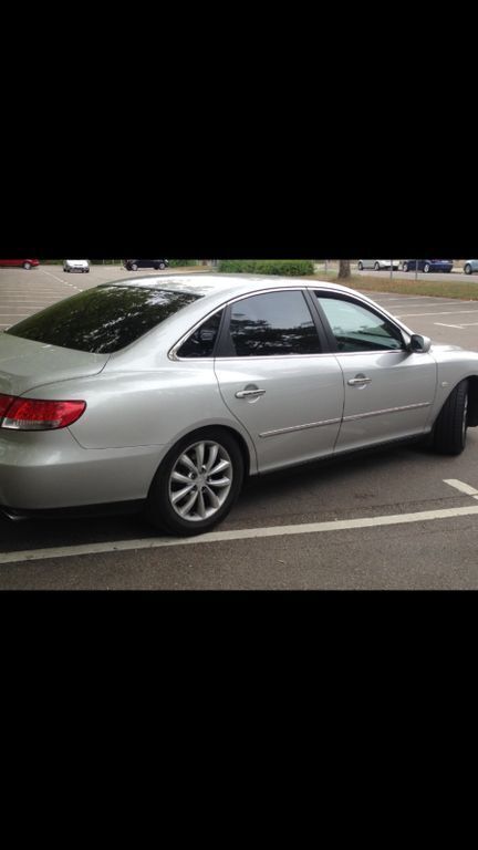 Silber Gebraucht 2005 Hyundai Grandeur Limousine | 2.190 € - Bild 1/4