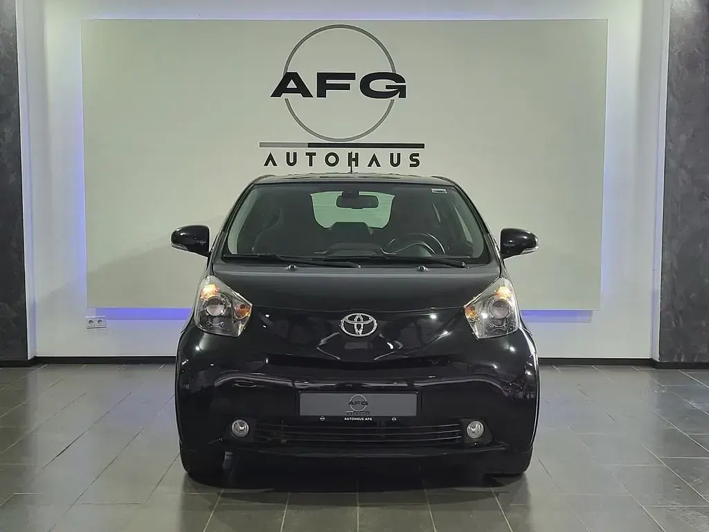Gebraucht Toyota iQ 68 PS (50 kW) 2009 Schwarz Kleinwagen