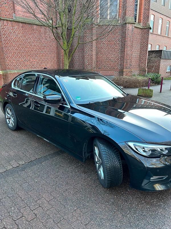 Gebraucht BMW 320 190 PS (139 kW) 2020 Schwarz Limousine