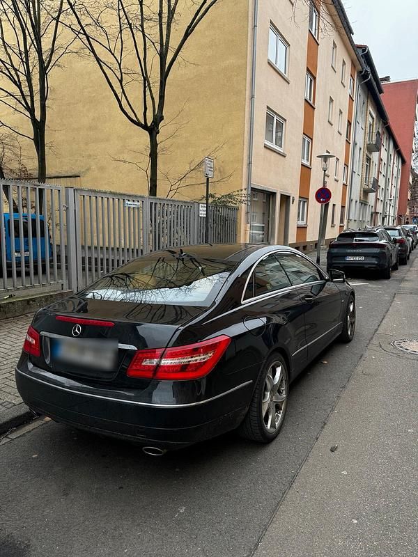Gebraucht Mercedes E350 231 PS (169 kW) 2011 Coupé