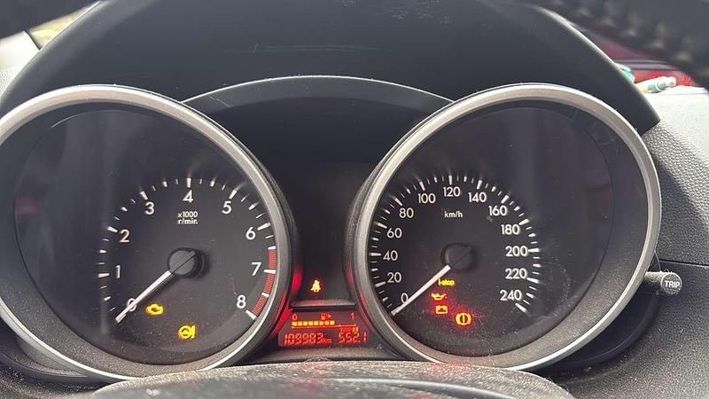 Rot Gebraucht 2013 Nissan Qashqai 360º SUV | 8.500 € (Fairer Preis) - Bild 1/4