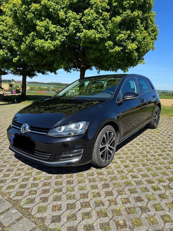 Schwarz Gebraucht 2015 VW Golf VII LOUNGE Limousine | 9.999 € (Guter Preis) - Bild 1/4