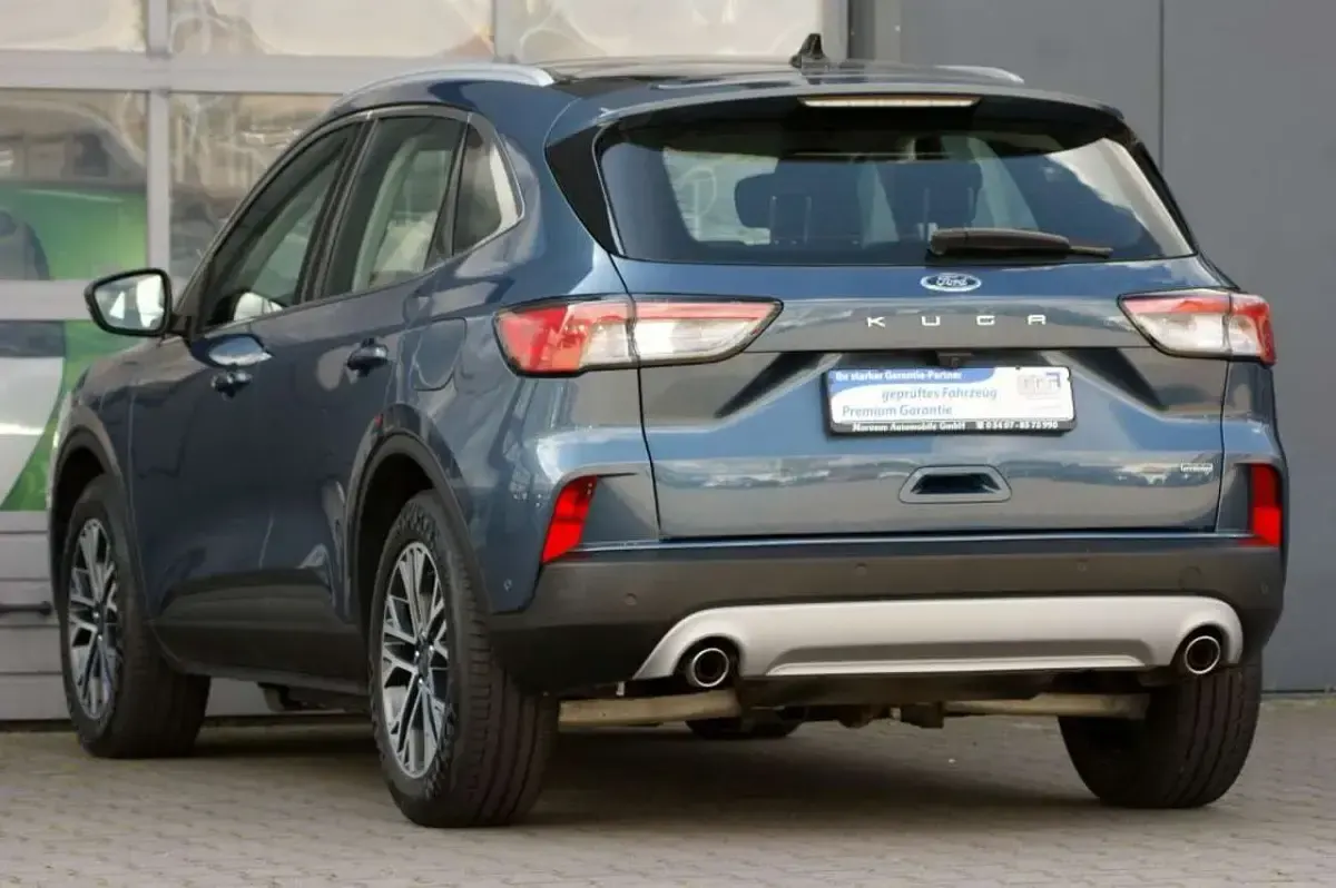 Gebraucht Ford Kuga Titanium 224 PS (164 kW) 2020 Chromablau metallic SUV