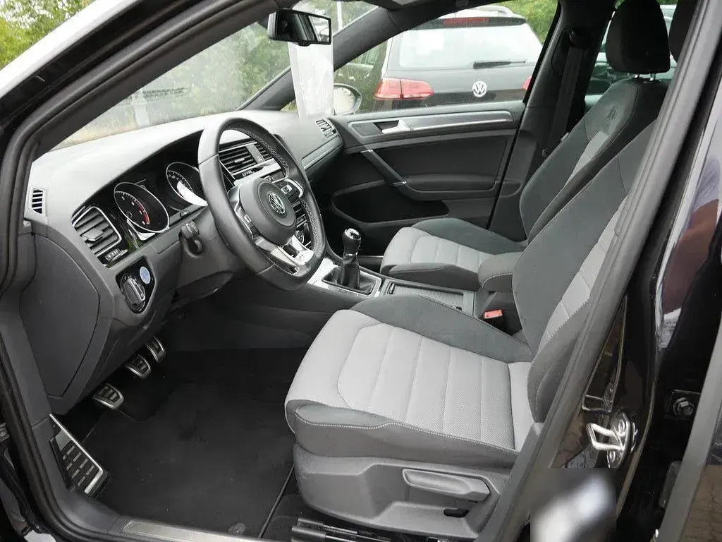 Gebraucht VW Golf VII Highline 150 PS (110 kW) 2014 Schwarz Kombi