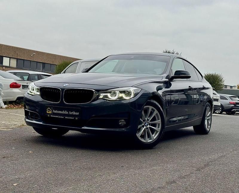 Grau Gebraucht 2017 BMW 320 Sport Line Limousine | 16.990 € (Guter Preis) - Bild 1/4