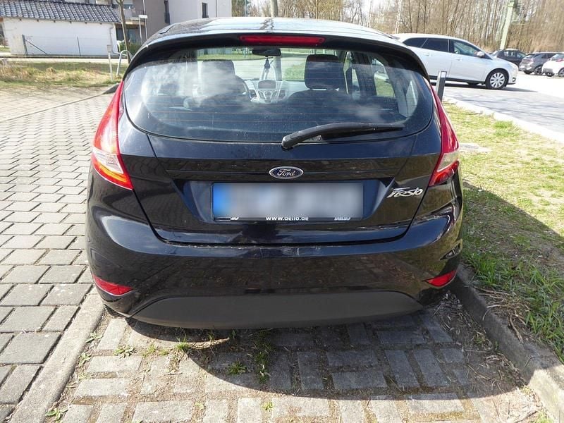Gebraucht Ford Fiesta 82 PS (60 kW) 2010 Schwarz Kleinwagen