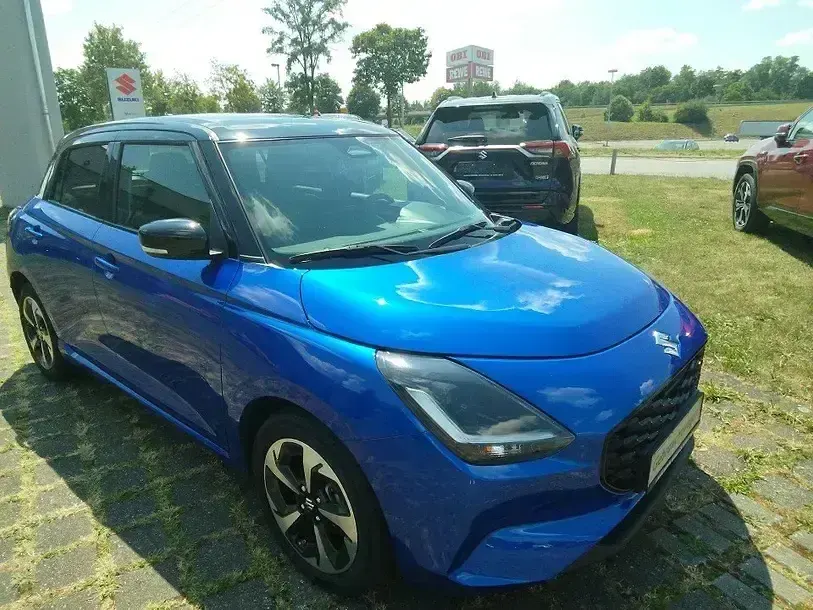 Gebraucht Suzuki Swift Comfort+ 83 PS (61 kW) 2024 Blau Kleinwagen