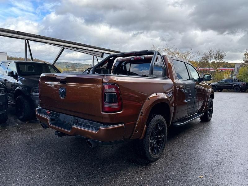 Gebraucht Dodge Ram 401 PS (294 kW) 2020 Braun Pickup