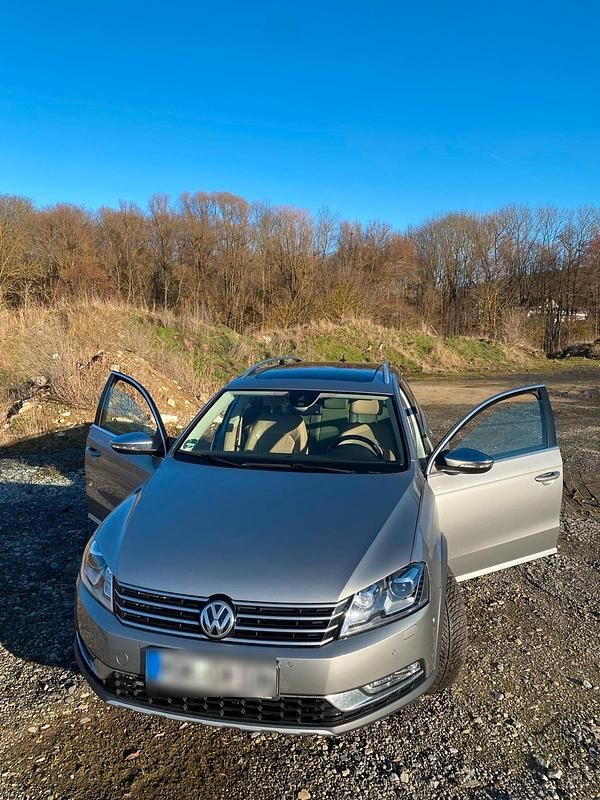 Gebraucht VW Passat Alltrack 176 PS (129 kW) 2014 Silber Kombi
