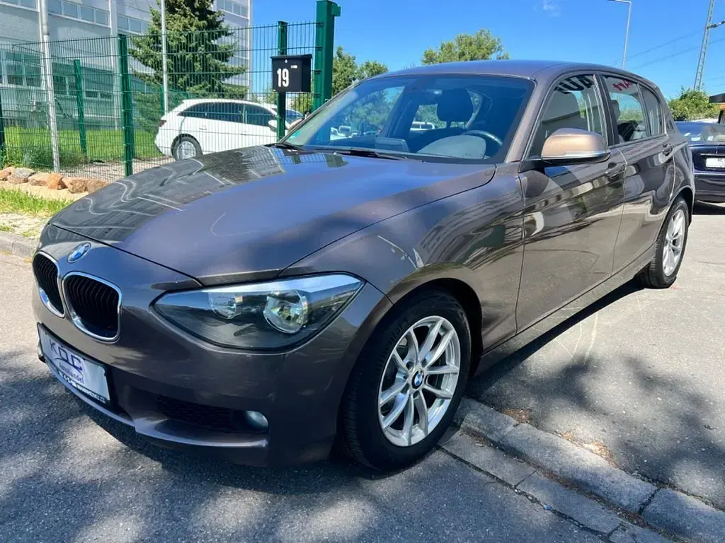 Gebraucht BMW 116 Efficient Dynamics 116 PS (85 kW) 2013 Braun Kleinwagen