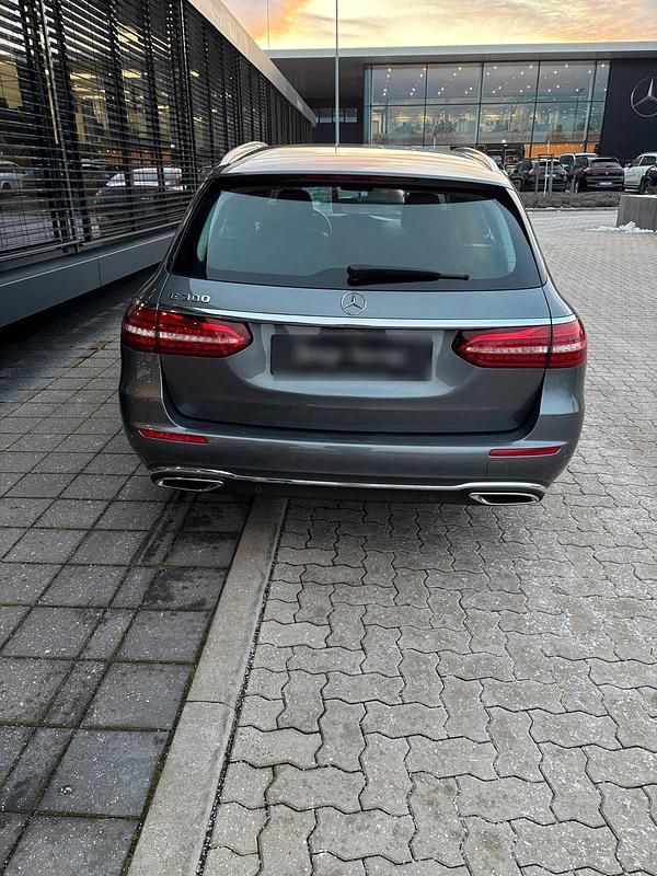 Gebraucht Mercedes E300 258 PS (189 kW) 2020 Grau Kombi