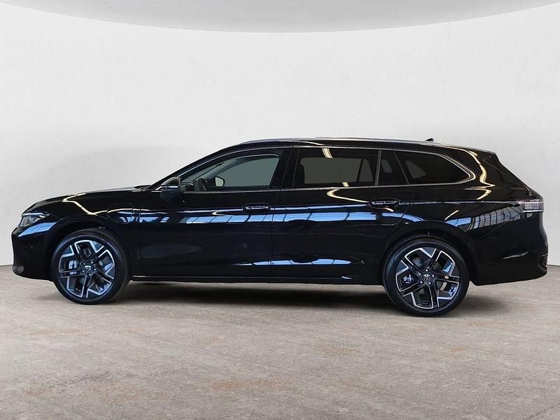 Neu VW Passat Elegance 193 PS (141 kW) 2026 Schwarz Kombi
