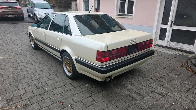 Gebraucht Audi V8 Basis 280 PS (205 kW) 1992 Weiß Limousine
